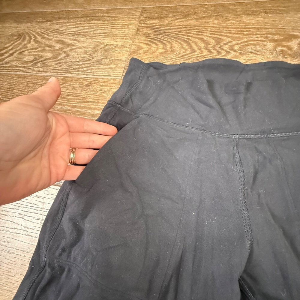 Lululemon Align Joggers Black High Waist 28" Inseam Size 4 Athleisure Pants - Picture 8 of 9